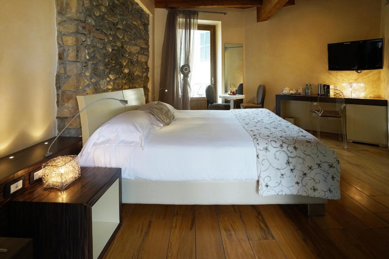 Il Portico - 1711 Luxury Guest House Arlate Εξωτερικό φωτογραφία