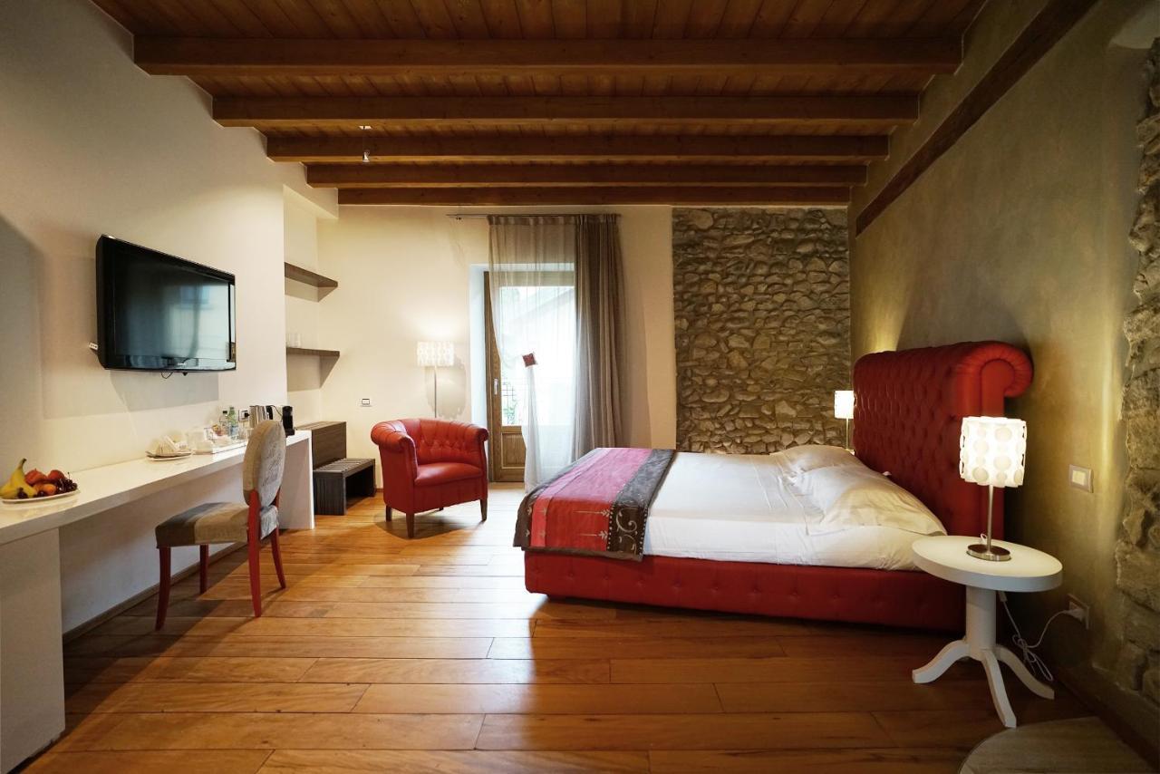 Il Portico - 1711 Luxury Guest House Arlate Εξωτερικό φωτογραφία